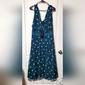 GREEN SLEEVELESS POLKA DOT DRESS SIZE 28 S&J LONDON NWT